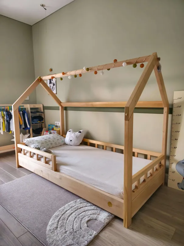 Wooden House Bed 80x160 for Kids with Cozy Decorations | Montessori Toddler House Bed | YokoTower