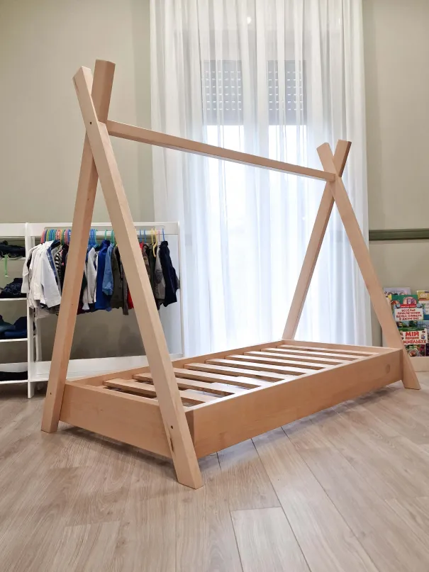 Cama Tipi Natural 90x190 para niños en madera natural | Cama Montessori | YokoTower