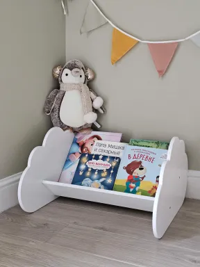 Montessori Cloud Bookshelf in white - children's bookshelf in cloud shape | Yoko Tower