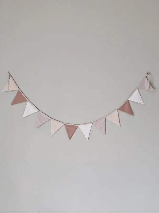 Colorful bunting garland for decorating children's room - add a touch of magic | YokoTower