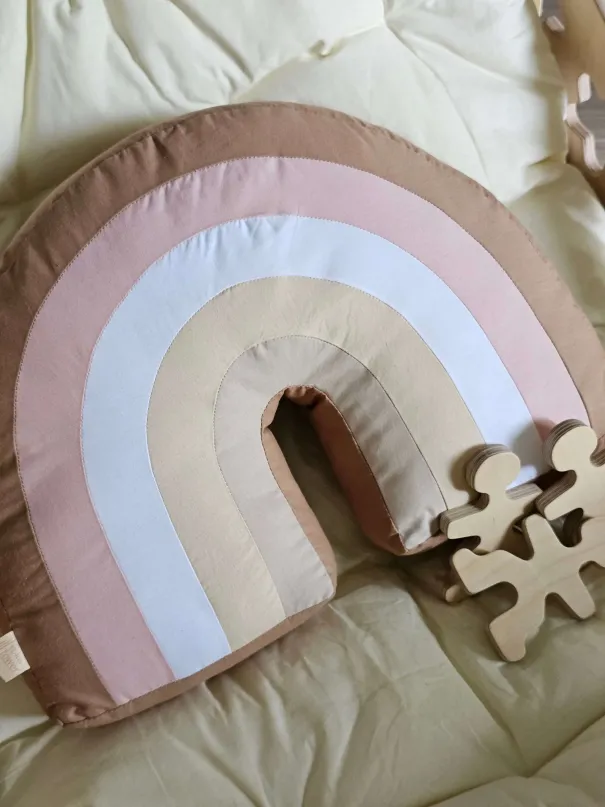 Cuscino decorativo a forma di arcobaleno Rosa  - cuscino morbido, decorazione per la cameretta dei bambini | YokoTower