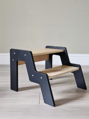 Sgabello a gradini Montessoriano Nero/Laccato - sgabello per bambini in legno per imparare e crescere | Yoko Tower