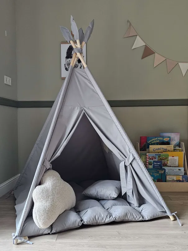 Children's Wigwam Tent in Grey cotton with mat and cushions | YokoTower