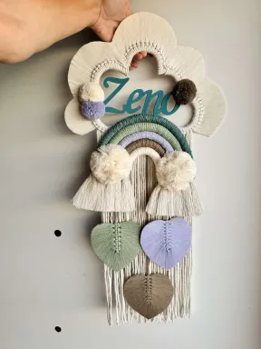 Personalized macramé birth announcement with name, handmade from natural cotton and wooden base.