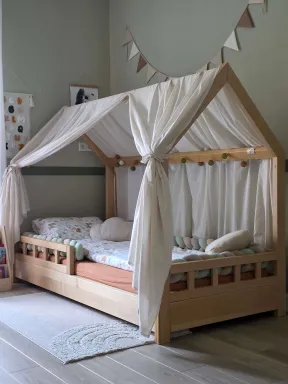 Baldacchino in Batista Latte naturale per lettino Montessori, decorazione elegante per cameretta bambini | YokoTower