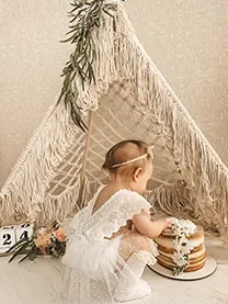 Productos de macramé – Cunas colgantes, lazos de nacimiento y decoraciones artesanales