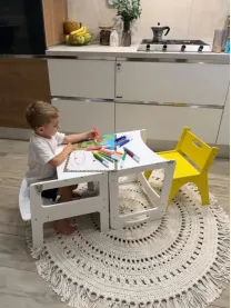 Silla Montessori y Taburete con Peldaños - Comodidad y Seguridad | YokoTower