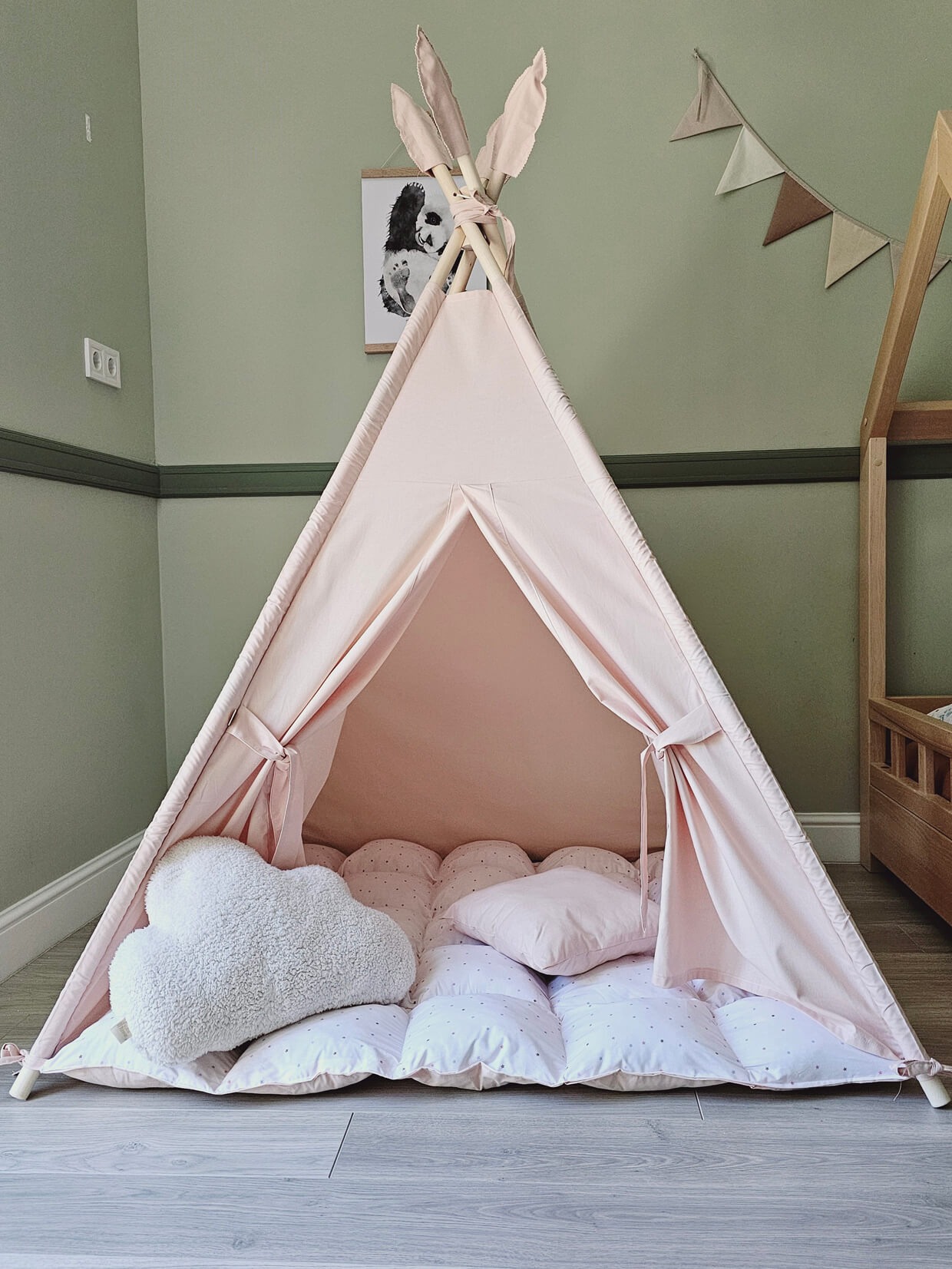 Why do parents choose wigwams from Yoko Tower?