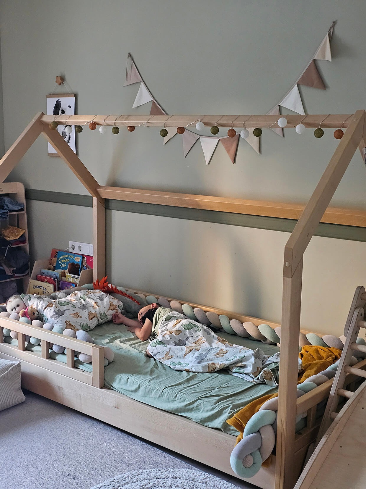 Süße Träume im neuen Bett: Wie man den Übergang vom Gitterbett zum Kinderbett sicher und erfreulich gestaltet!