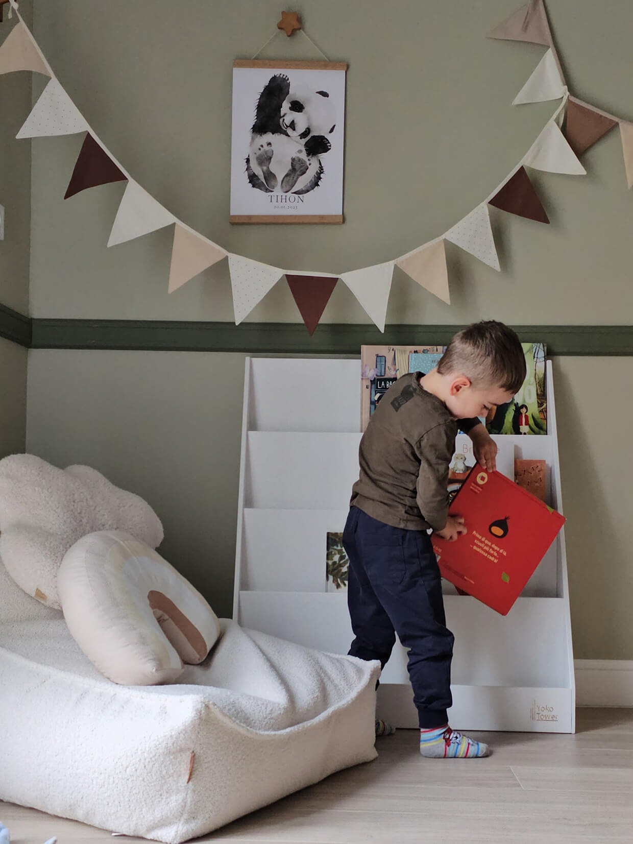 Die Bedeutung des Montessori-Bücherregals im Kinderzimmer